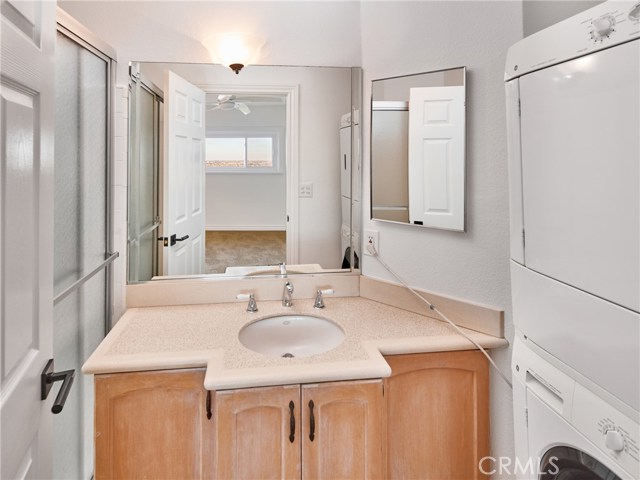 1108 Camino Real, Redondo Beach, California 90277, 3 Bedrooms Bedrooms, ,4 BathroomsBathrooms,Residential,Sold,Camino Real,SB20144343