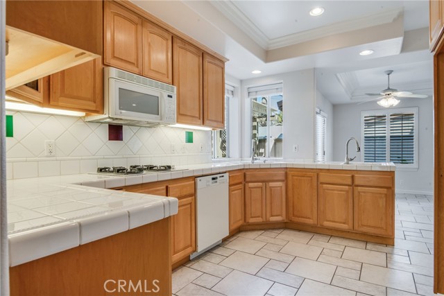 2409 Ruhland Avenue, Redondo Beach, California 90278, 4 Bedrooms Bedrooms, ,3 BathroomsBathrooms,Residential,Sold,Ruhland,SB21055700