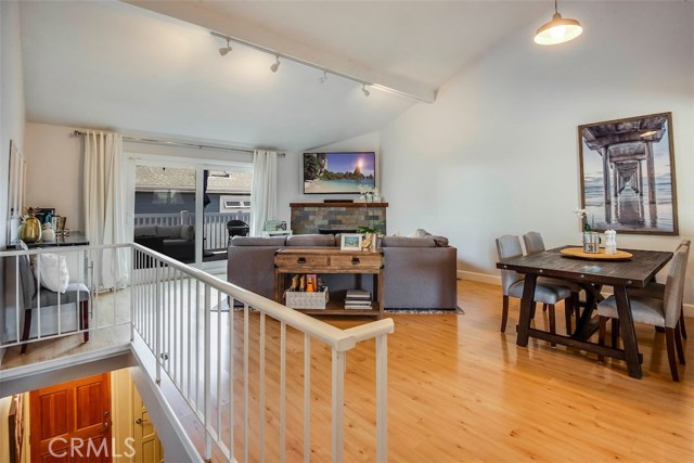 710 Guadalupe Avenue, Redondo Beach, California 90277, 2 Bedrooms Bedrooms, ,1 BathroomBathrooms,Residential,Sold,Guadalupe,SB19016726