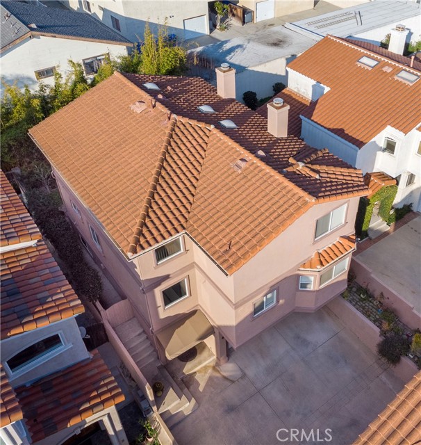 2209 Marshallfield Lane, Redondo Beach, California 90278, 4 Bedrooms Bedrooms, ,4 BathroomsBathrooms,Residential,Sold,Marshallfield,SB21029095