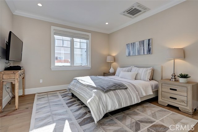 443 23rd Place, Manhattan Beach, California 90266, 3 Bedrooms Bedrooms, ,2 BathroomsBathrooms,Residential,Sold,23rd,SB20175506