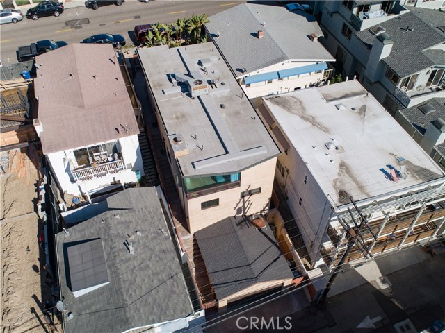 1641 Manhattan Avenue, Hermosa Beach, California 90254, ,Residential Income,Sold,Manhattan,SB19170124