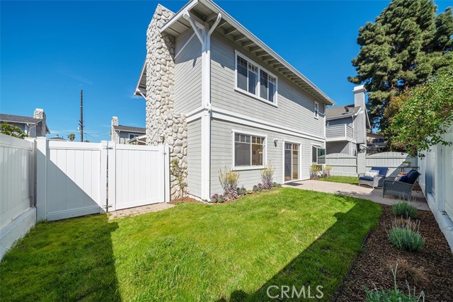 2412 Vanderbilt Lane, Redondo Beach, California 90278, 3 Bedrooms Bedrooms, ,2 BathroomsBathrooms,Residential,Sold,Vanderbilt,SB21042446