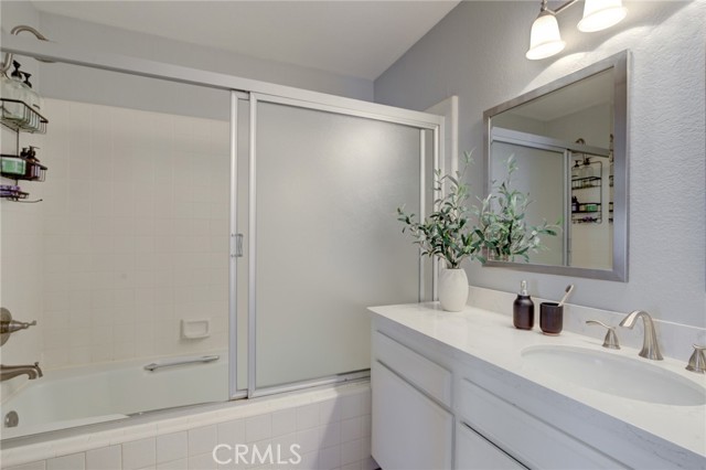 1902 Graham Avenue, Redondo Beach, California 90278, 3 Bedrooms Bedrooms, ,3 BathroomsBathrooms,Residential,Sold,Graham,SB21031850