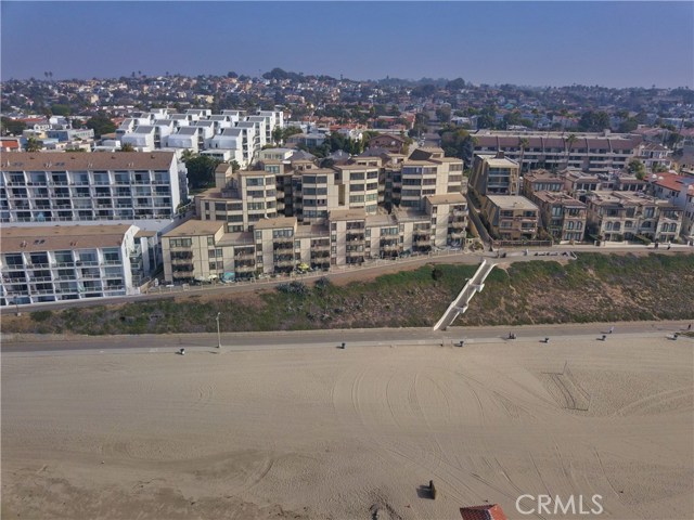 625 Esplanade, Redondo Beach, California 90277, 1 Bedroom Bedrooms, ,1 BathroomBathrooms,Residential,Sold,Esplanade,SB19239624