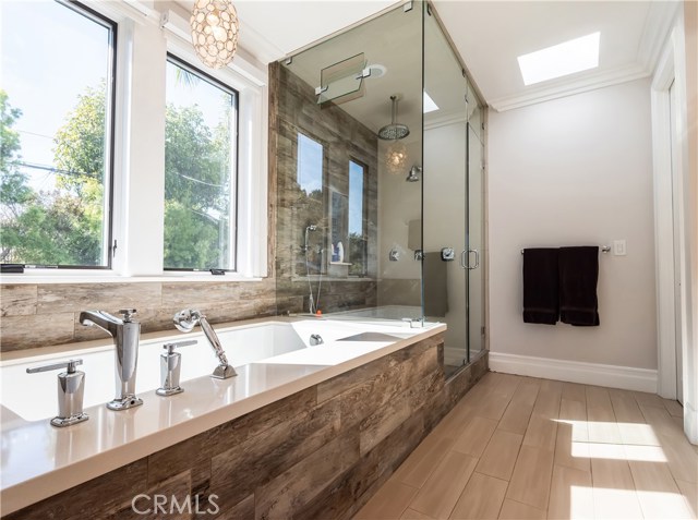 1905 Elm Avenue, Manhattan Beach, California 90266, 5 Bedrooms Bedrooms, ,5 BathroomsBathrooms,Residential,Sold,Elm,SB19169509