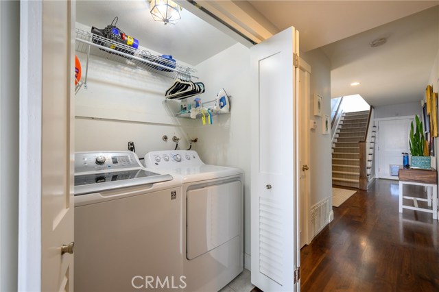 460 Gentry Street, Hermosa Beach, California 90254, 3 Bedrooms Bedrooms, ,3 BathroomsBathrooms,Residential,Sold,Gentry,SB19173981