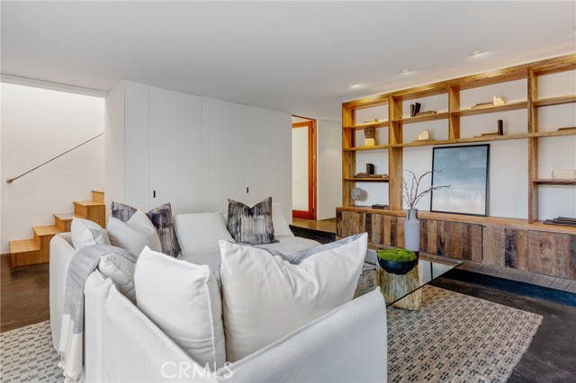 464 34th Street, Manhattan Beach, California 90266, 4 Bedrooms Bedrooms, ,3 BathroomsBathrooms,Residential,Sold,34th,SB21028091