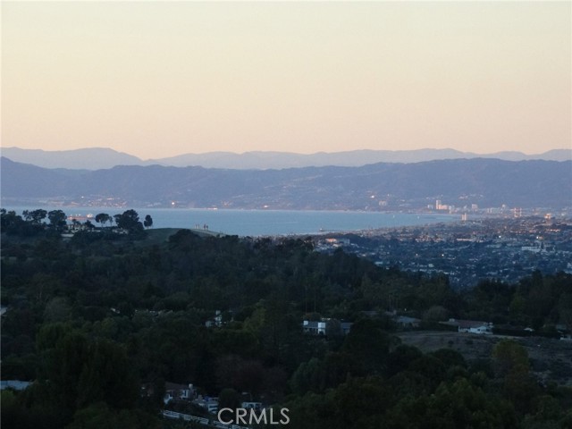 16 Deerhill Drive, Rolling Hills Estates, California 90274, 4 Bedrooms Bedrooms, ,3 BathroomsBathrooms,Residential,Sold,Deerhill,PV21103013