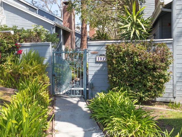 1917 Nelson Avenue, Redondo Beach, California 90278, 3 Bedrooms Bedrooms, ,3 BathroomsBathrooms,Residential,Sold,Nelson,WS21087419