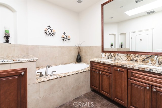 1804 Vanderbilt Lane, Redondo Beach, California 90278, 4 Bedrooms Bedrooms, ,3 BathroomsBathrooms,Residential,Sold,Vanderbilt,SB19181621