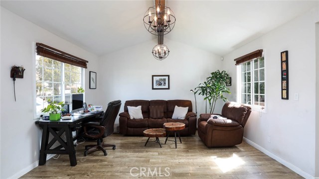 2204 Robinson Street, Redondo Beach, California 90278, 2 Bedrooms Bedrooms, ,2 BathroomsBathrooms,Residential,Sold,Robinson,PV20074273