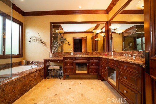 2813 Fisk Lane, Redondo Beach, California 90278, 3 Bedrooms Bedrooms, ,3 BathroomsBathrooms,Residential,Sold,Fisk,PV18267534