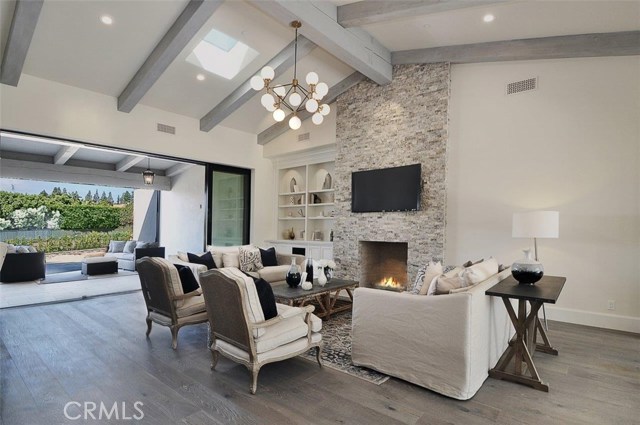 Great Room with Fireplace