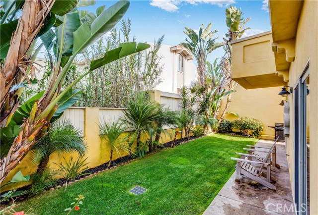 202 Irena Avenue, Redondo Beach, California 90277, 3 Bedrooms Bedrooms, ,3 BathroomsBathrooms,Residential,Sold,Irena,SB19148601