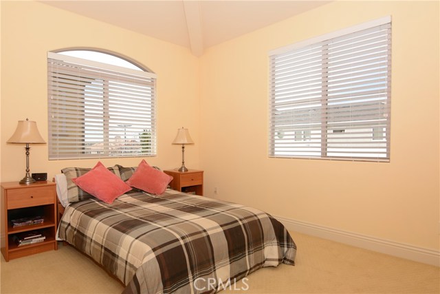 1917 Gates Avenue, Redondo Beach, California 90278, 4 Bedrooms Bedrooms, ,3 BathroomsBathrooms,Residential,Sold,Gates Avenue,CV19071456