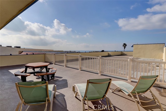 1707 Pacific Coast, Hermosa Beach, California 90254, 1 Bedroom Bedrooms, ,1 BathroomBathrooms,Residential,Sold,Pacific Coast,SB21083287