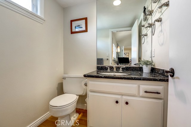 Powder room attached to 3rd bedroom
