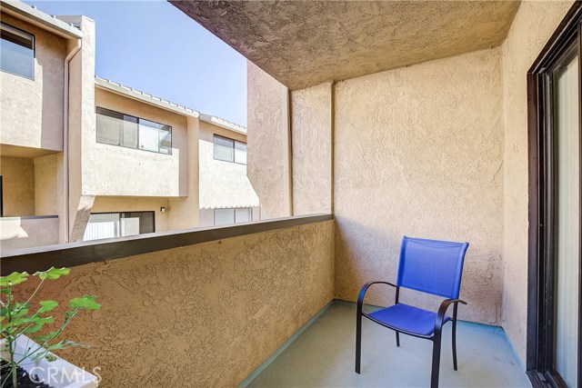 1919 Marshallfield Lane, Redondo Beach, California 90278, 3 Bedrooms Bedrooms, ,3 BathroomsBathrooms,Residential,Sold,Marshallfield,SB20041815