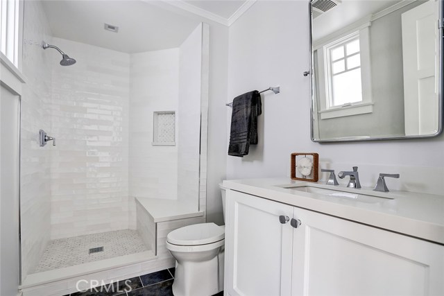 2204 Alma Avenue, Manhattan Beach, California 90266, 4 Bedrooms Bedrooms, ,3 BathroomsBathrooms,Residential,Sold,Alma,SB19265065