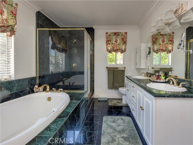 1811 Santa Rena Drive, Rancho Palos Verdes, California 90275, 4 Bedrooms Bedrooms, ,3 BathroomsBathrooms,Residential,Sold,Santa Rena,PV17155978