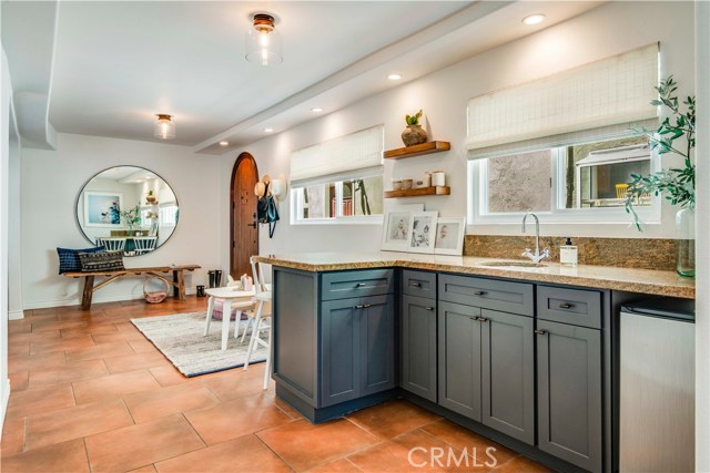 1635 Van Horne Lane, Redondo Beach, California 90278, 4 Bedrooms Bedrooms, ,1 BathroomBathrooms,Residential,Sold,Van Horne,PV19173799