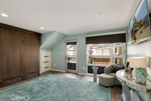 2031 Hillcrest Drive, Hermosa Beach, California 90254, 3 Bedrooms Bedrooms, ,4 BathroomsBathrooms,Residential,Sold,Hillcrest,PW20026303