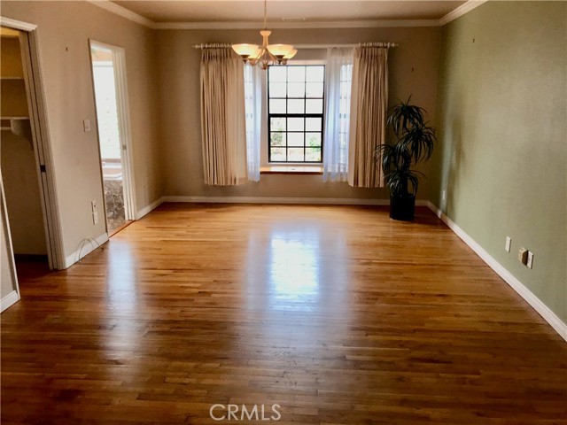 Master Bedroom with Walk-In Closet & Seating Area