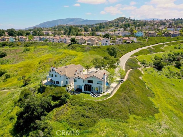 Photo of 1005 S Mountvale Court, Anaheim Hills, CA 92808