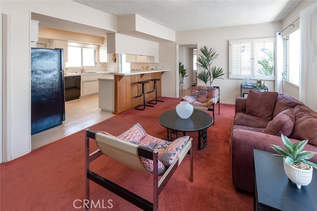 728 13th Street, Manhattan Beach, California 90266, 3 Bedrooms Bedrooms, ,2 BathroomsBathrooms,Residential,Sold,13th,SB21113806