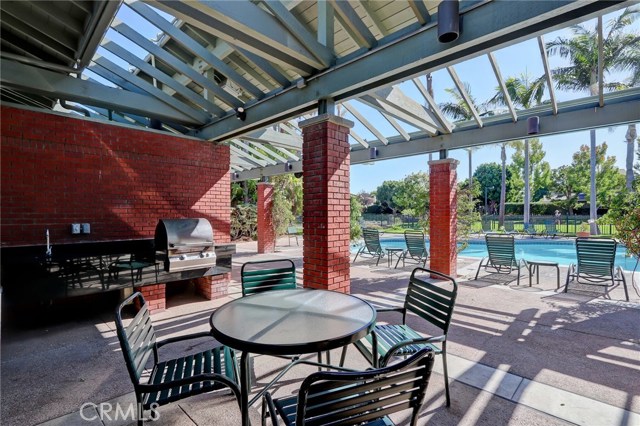 22 Dover Place, Manhattan Beach, California 90266, 2 Bedrooms Bedrooms, ,2 BathroomsBathrooms,Residential,Sold,Dover,SB18247176