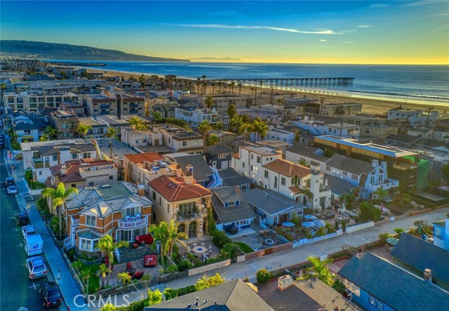 92 17th Street, Hermosa Beach, California 90254, 5 Bedrooms Bedrooms, ,6 BathroomsBathrooms,Residential,Sold,17th,SB19263688