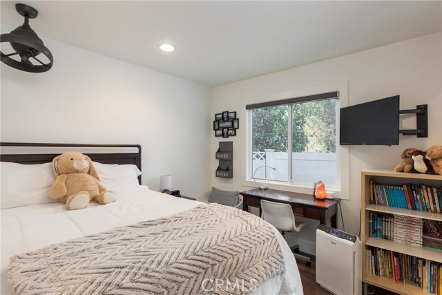 1012 Avenue C, Redondo Beach, California 90277, 4 Bedrooms Bedrooms, ,2 BathroomsBathrooms,Residential,Sold,Avenue C,SB19263287