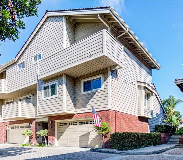 5 Lafayette Court, Manhattan Beach, California 90266, 2 Bedrooms Bedrooms, ,2 BathroomsBathrooms,Residential,Sold,Lafayette,SB19242730