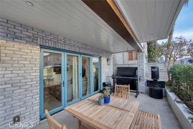 2618 Manhattan Avenue, Hermosa Beach, California 90254, 5 Bedrooms Bedrooms, ,4 BathroomsBathrooms,Residential,Sold,Manhattan,SB21009300