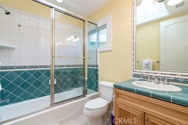 591 26th Street, Manhattan Beach, California 90266, 5 Bedrooms Bedrooms, ,3 BathroomsBathrooms,Residential,Sold,26th,SB20016048