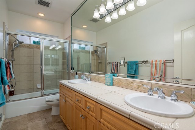 233 Helberta Avenue, Redondo Beach, California 90277, 4 Bedrooms Bedrooms, ,2 BathroomsBathrooms,Residential,Sold,Helberta,SB19225770