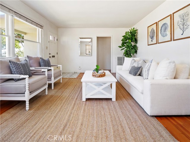 Same room, but facing the front door in the left corner