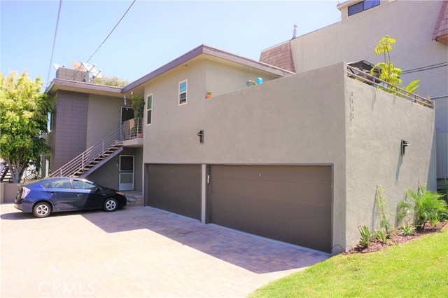 1147 11th Street, Manhattan Beach, California 90266, ,Residential Income,Sold,11th,SB17138883