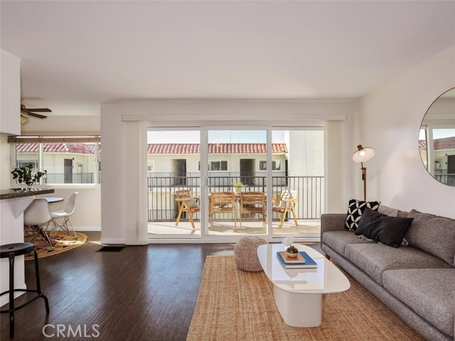 1720 Ardmore Avenue, Hermosa Beach, California 90254, 1 Bedroom Bedrooms, ,1 BathroomBathrooms,Residential,Sold,Ardmore,SB18284838