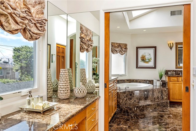 2013 Magnolia Avenue, Manhattan Beach, California 90266, 4 Bedrooms Bedrooms, ,4 BathroomsBathrooms,Residential,Sold,Magnolia,SB18234359