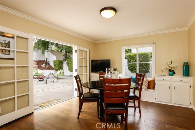 This delightful home is perfect for the Southern California indoor/outdoor living experience!