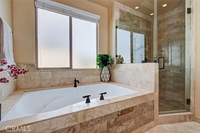 2021 Gates Avenue, Redondo Beach, California 90278, 4 Bedrooms Bedrooms, ,3 BathroomsBathrooms,Residential,Sold,Gates,SB18274238