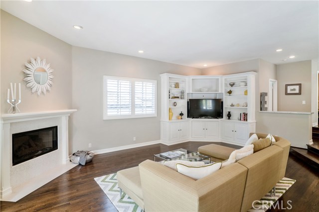 2301 Walnut Avenue, Manhattan Beach, California 90266, 4 Bedrooms Bedrooms, ,3 BathroomsBathrooms,Residential,Sold,Walnut,SB19070535