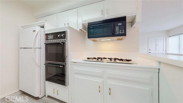 2 Bed Home for Sale in North Hollywood, California