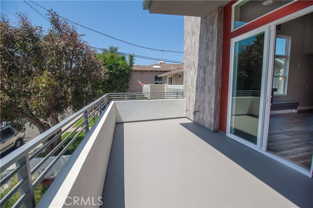 2415 Carnegie Lane, Redondo Beach, California 90278, 3 Bedrooms Bedrooms, ,3 BathroomsBathrooms,Residential,Sold,Carnegie,SB17188514