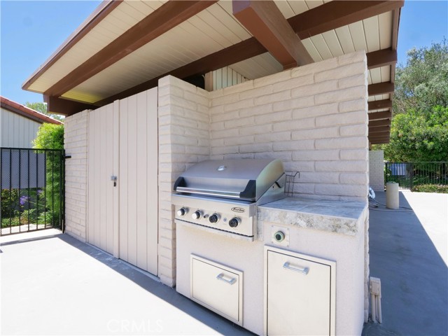 5947 Armaga Spring Road, Rancho Palos Verdes, California 90275, 2 Bedrooms Bedrooms, ,1 BathroomBathrooms,Residential,Sold,Armaga Spring,PV21160407