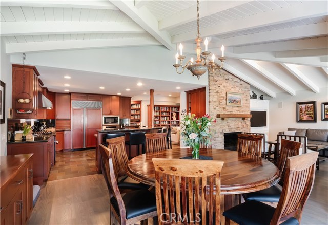 569 31st Street, Manhattan Beach, California 90266, 5 Bedrooms Bedrooms, ,3 BathroomsBathrooms,Residential,Sold,31st,SB20164744