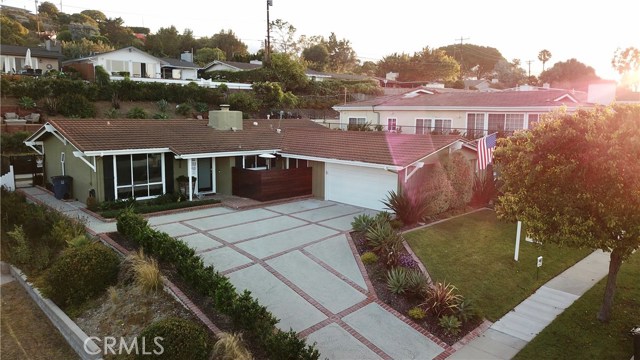 5024 Elmdale Drive, Rolling Hills Estates, California 90274, 4 Bedrooms Bedrooms, ,2 BathroomsBathrooms,Residential,Sold,Elmdale,SB20127601