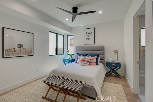 124 39th Street, Manhattan Beach, California 90266, 3 Bedrooms Bedrooms, ,2 BathroomsBathrooms,Residential,Sold,39th,SB20089804